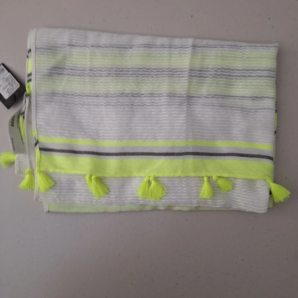 Forever 21 Scarf White Yellow Gray Striped Tassel Trim Lightweight Soft NWT
